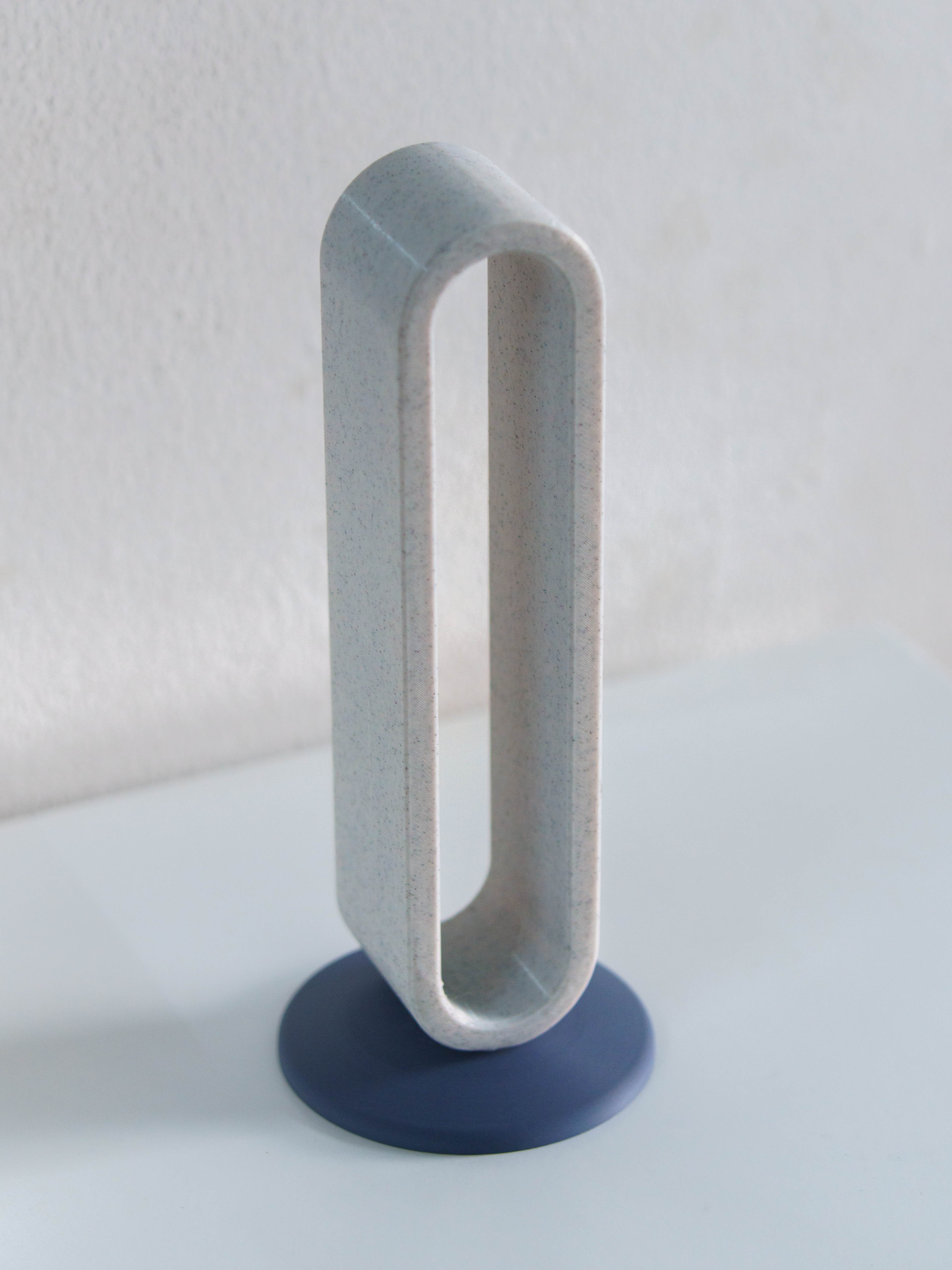 Echo 01 - Headphone Stand