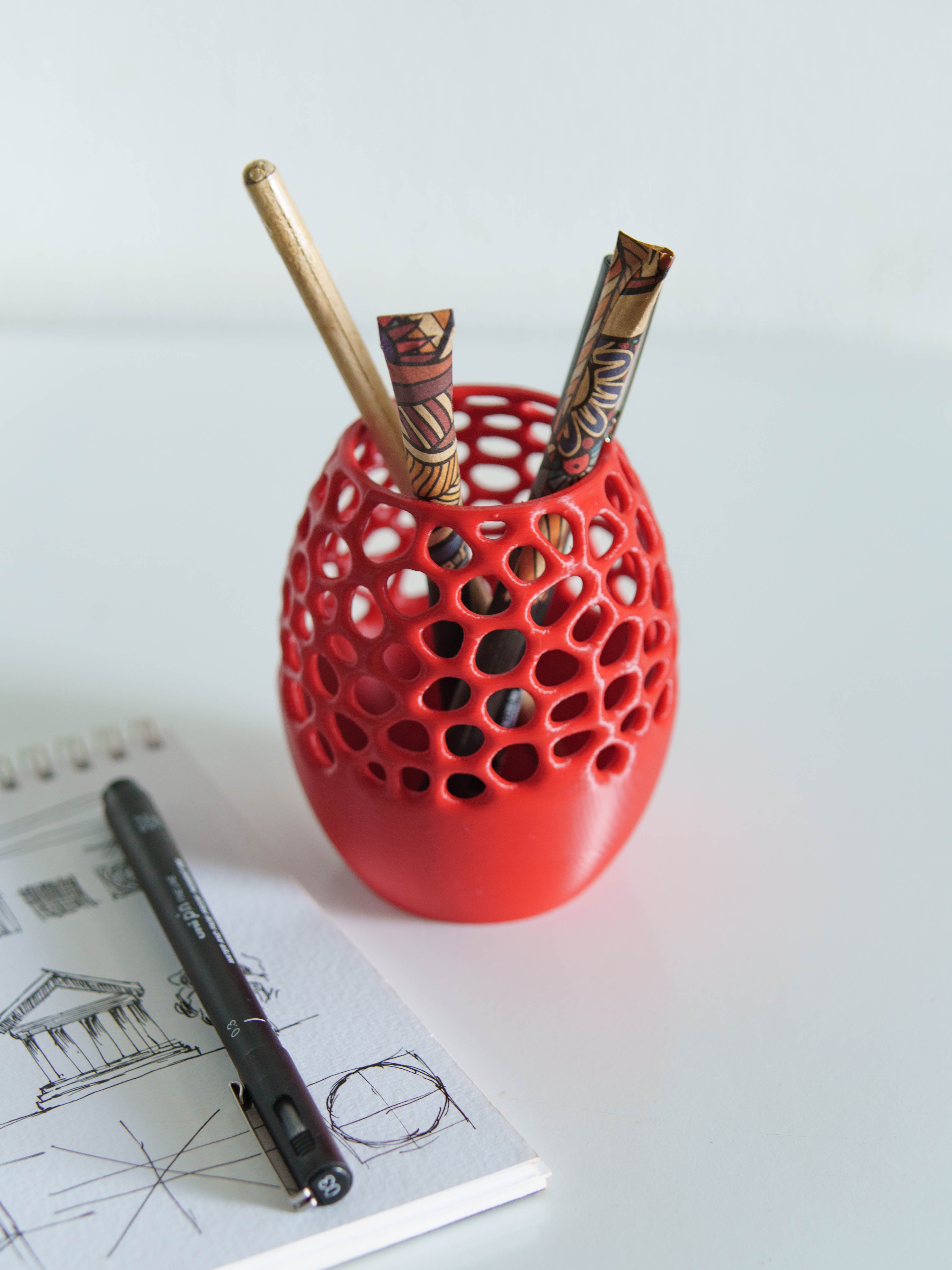 Mesh 01 - Pen Holder